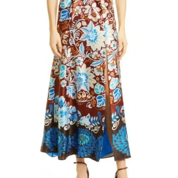 Alexis Nisa Midi Dress - Picture 3 of 13